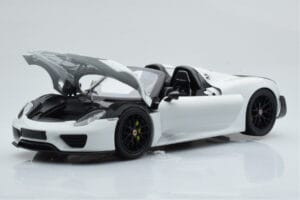 Porsche 918 Spyder Weissach Package Λευκό Με Μαύρες Ζάντες Minichamps 1:18 113062443 Μέταλλο - εικόνα 2 από 9