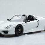 Porsche 918 Spyder Weissach Package Λευκό Με Μαύρες Ζάντες Minichamps 1:18