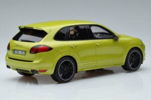Porsche Cayenne GTS 92A Peridot Πράσινο GT Spirit 1:18 GT020A Ρητίνη - εικόνα 2 από 6