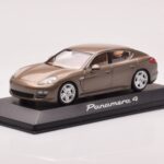 Porsche Panamera 970 4 Μπεζ Μεταλλικό Minichamps 1:43 - image 2 of 4