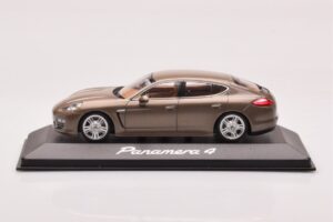 Porsche Panamera 970 4 Μπεζ Μεταλλικό Minichamps 1:43