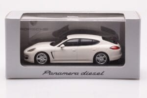 Porsche Panamera 970 Diesel Carrara Λευκό Minichamps 1:43 WAP0200090C Μέταλλο - εικόνα 4 από 4