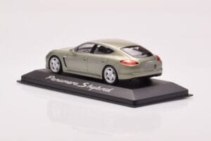 Porsche Panamera 970 S Hybrid Critall Πράσινο Minichamps 1:43 WAP0205010A Μέταλλο - εικόνα 3 από 4
