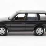 Range Rover P38 4.6 HSE Μαύρο Μεταλλικό AUTOart 1:18 - image 4 of 9