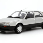 Renault 25 Phase 1 V6 Injection Ασημί Otto 1:18 OT1070 Ρητίνη