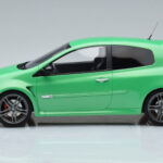 Renault Clio 3 RS Πράσινο Otto 1:18 - image 3 of 6