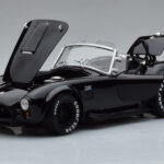 Shelby Cobra 427 S/C Μαύρο Kyosho 1:18 - image 2 of 9