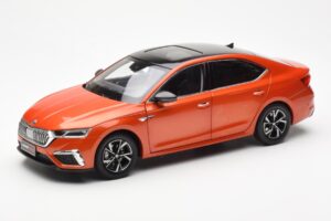 Skoda Octavia Pro Πορτοκαλί FAW 1:18 ZMR000006ORA