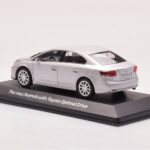 Toyota Avensis T270 Ασημί Minichamps 1:43 - image 3 of 4