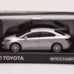 Toyota Avensis T270 Ασημί Minichamps 1:43 - image 4 of 4