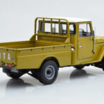 Toyota Land Cruiser 40 4x4 Pickup Ελιά Kyosho 1:18 - image 4 of 8