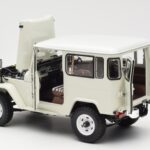 Toyota Land Cruiser FJ40 Van Λευκό Kyosho 1:18 08971W - image 5 of 8