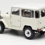 Toyota Land Cruiser FJ40 Van Λευκό Kyosho 1:18 08971W - image 7 of 8