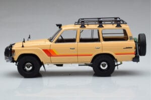 Toyota Land Cruiser 60 Μπεζ Με Προαιρετικά Εξαρτήματα Kyosho 1:18 08956XBE Μέταλλο - εικόνα 4 από 12