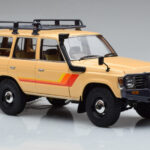 Toyota Land Cruiser 60 Μπεζ Με Προαιρετικά Εξαρτήματα Kyosho 1:18 - image 5 of 12
