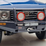 Toyota Land Cruiser 60 Μπλε Με Προαιρετικά Εξαρτήματα Kyosho 1:18 - image 8 of 11