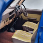 Toyota Land Cruiser 60 Μπλε Με Προαιρετικά Εξαρτήματα Kyosho 1:18 - image 10 of 11