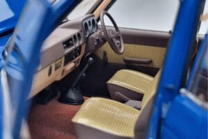 Toyota Land Cruiser 60 Μπλε Με Προαιρετικά Εξαρτήματα Kyosho 1:18 08956XBL Μέταλλο - εικόνα 10 από 11