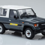 Toyota Land Cruiser LJ73 Γκρι Otto 1:18 - image 4 of 6