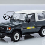 Toyota Land Cruiser LJ73 Γκρι Otto 1:18 - image 6 of 6