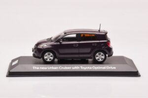 Toyota Urban Cruiser Μωβ Μεταλλικό Minichamps 1:43 403166963