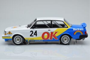 Volvo 240 Turbo Beckers #24 P.G. Andersson Nurburgring 1985 IXO 1:18 18RMC105A Μέταλλο - εικόνα 3 από 6