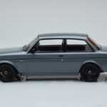 Volvo 240 Turbo Γκρι IXO 1:18 - image 3 of 6