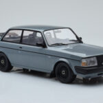 Volvo 240 Turbo Γκρι IXO 1:18 - image 4 of 6