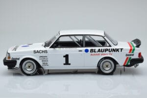 Volvo 240 Turbo IPS Racing Blaupunkt #1 P. Stureson DTM Zolder 1986 IXO 1:18 18RMC106 Μέταλλο - εικόνα 3 από 6