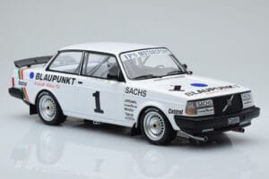Volvo 240 Turbo IPS Racing Blaupunkt #1 P. Stureson DTM Zolder 1986 IXO 1:18 18RMC106 Μέταλλο - εικόνα 4 από 6