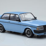 Volvo 240 Turbo Ανοιχτό Μπλε IXO 1:18 - image 4 of 6