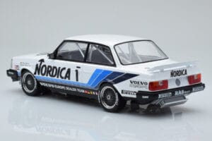 Volvo 240 Turbo Nordica #1 J. Cecotto / A. Olafsson ETCC Brno 1986 IXO 1:18 18RMC087 Μέταλλο - εικόνα 5 από 6