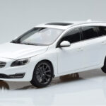 Volvo V60 D3 Crystal Λευκό FAW 1:18
