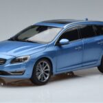 Volvo V60 D3 Power Μπλε FAW 1:18 9430839 Μέταλλο