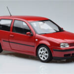 Volkswagen Golf Mk4 Κόκκινο Norev 1:18 - image 5 of 7