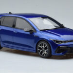 Volkswagen Golf Mk8 R Μπλε Otto 1:18 - image 4 of 6