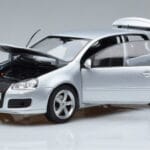 Volkswagen Golf GTI Mk5 Pirelli Edition Ασημί Norev 1:18 188425 Μέταλλο - image 2 of 7