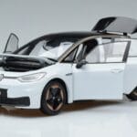 Volkswagen ID.3 Λευκό FAW 1:18 ZVN000001WEI Μέταλλο - image 2 of 7