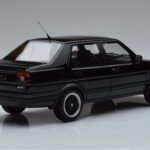Volkswagen Jetta Mk2 Μαύρο Otto 1:18 - image 2 of 6