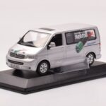 Volkswagen Multivan T5 Ασημί Heli Coil Edition Minichamps 1:43 - image 2 of 4
