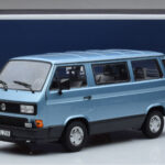 Volkswagen T3 Multivan Μπλε Norev 1:18 - image 6 of 6