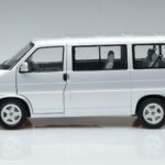 Volkswagen T4b Transporter Caravelle Minibus Schuco 1:18 450041500 Μέταλλο - image 5 of 8