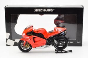 Yamaha YZR-M1 Marlboro Yamaha Team #3 M. Biaggi MotoGP 2002 Minichamps 1:12 122026303 Μέταλλο - εικόνα 4 από 4