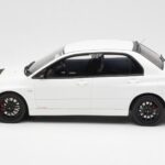 Mitsubishi Lancer Evo VIII MR FQ-400 Λευκό Otto 1:18 - image 3 of 6