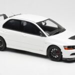 Mitsubishi Lancer Evo VIII MR FQ-400 Λευκό Otto 1:18 - image 4 of 6