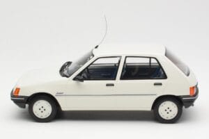 Peugeot 205 Junior Λευκό Otto 1:18 OT463 Ρητίνη - εικόνα 3 από 6