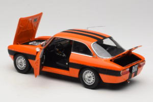 Alfa Romeo 2000 GTV Πορτοκαλί Norev 1:18 187918 Μέταλλο - εικόνα 5 από 8