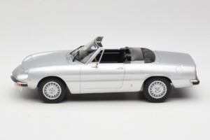 Alfa Romeo 2000 Spider Ασημί Norev 1:18 187884 Μέταλλο - εικόνα 3 από 6