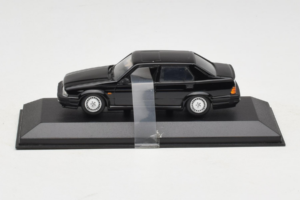 Alfa Romeo 75 3.0 V6 Μαύρο Minichamps 1:43 403120463 Μέταλλο