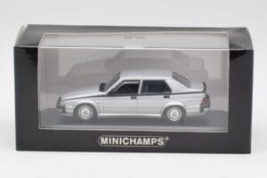 Alfa Romeo 75 3.0 V6 Ασημί Minichamps 1:43 400120461 Μέταλλο - εικόνα 4 από 4